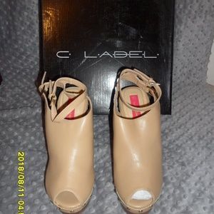 C LABEL Open toed Natural color heels